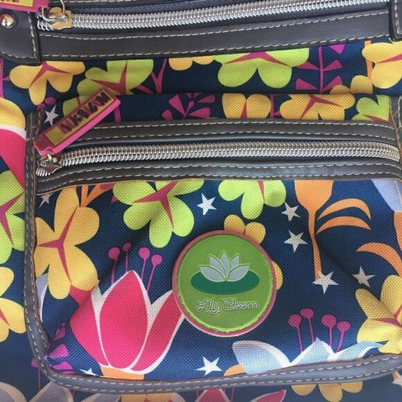 Lily Bloom Crossbody Purse  - Picture 4 of 8